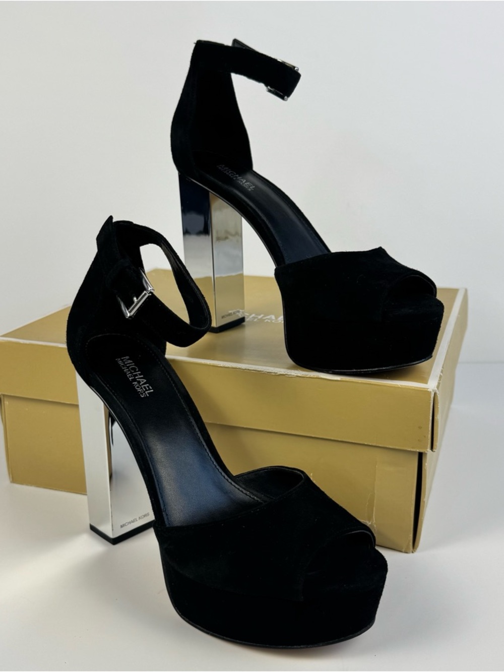 Michael Kors Petra Suede Platform Sandal Black Size 7 - Picture 10 of 15